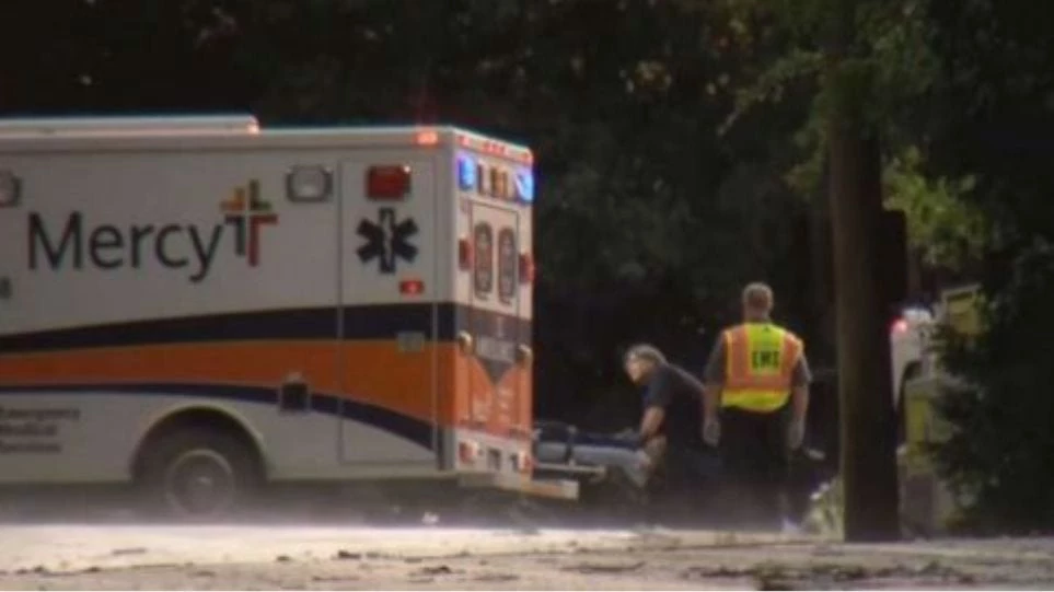 Φονική κακοκαιρία στο Μιζούρι – Κύμα ανέτρεψε βάρκα, οκτώ άνθρωποι πνίγηκαν σε λίμνη – Φόβοι και για άλλα θύματα